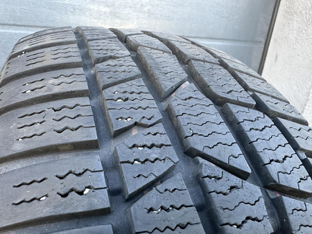 205/60R16 Continental ContiWinterContact opona 1szt zima 7,3mm P6022