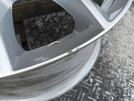 Oryginał felgi 18cali Volvo XC60 XC70 S80 V60 V50 S40 C30 V40