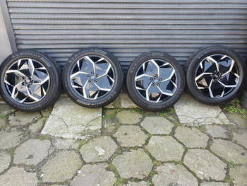Oryginał koła 235/55R19 Hyundai Ioniq Tuscon Michelin lato 7,0mm