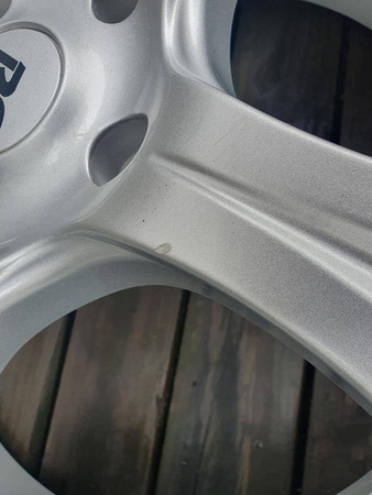 Felgi aluminiowe 17cali Chrysler Grand Voyager 5x127