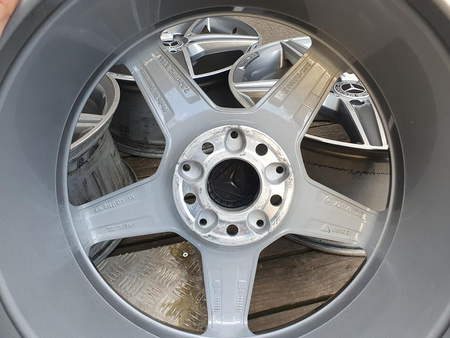 Oryginał felgi 18cali Mercedes AMG C-Class W205 5x112