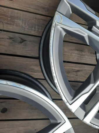 Oryginalne felgi 18cali BMW M Pakiet 1 2 F40 F44