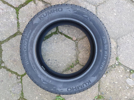 225/55R17 Kumho WinterCraft WP52 komplet opon zima nowe nr7120