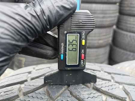 235/55R18 Bridgestone Blizzak LM005 XL komplet opon zima 6,3mm nr8945