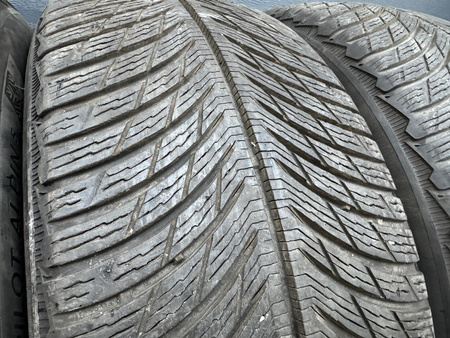 225/55R18 Michelin Pilot Alpin 5 komplet opon zima 6mm nr8824