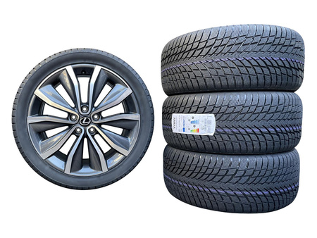 Koła 235/40R19 Lexus Es Gs Rx Rc 5x114,3 et40 Nokian zima nowe