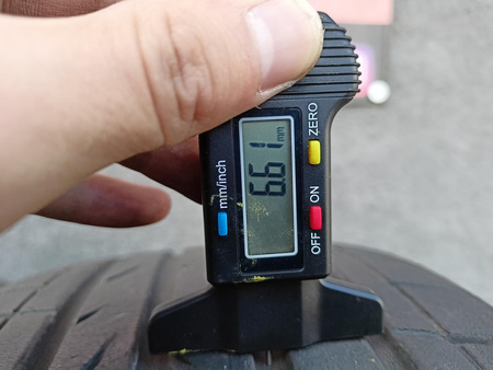 225/55R18 Bridgestone Dueler H/P komplet opon lato 6,6mm nr8889