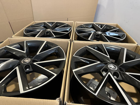 Oryginał felgi 19cali 57A Skoda Karoq Octavia Superb Enyaq 5x112