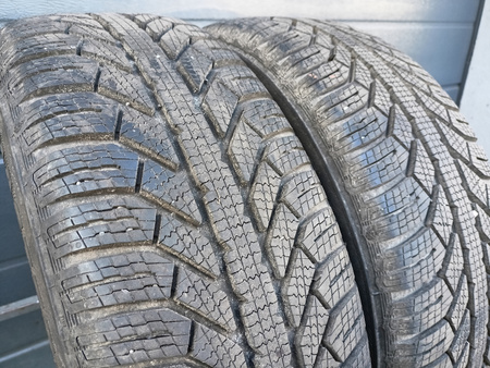 205/60R16 Semperit Master Grip 2 para opon zima 8,2mm nr6279