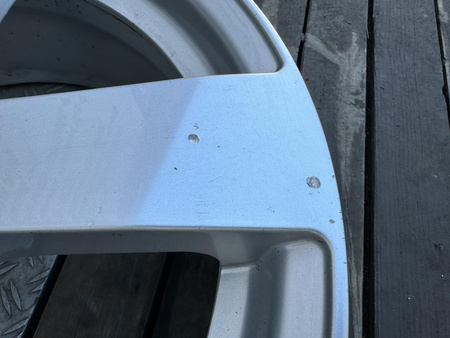 Felgi 17cali Audi A3 A4 A6 C6 VW Golf Passat Touran ET38