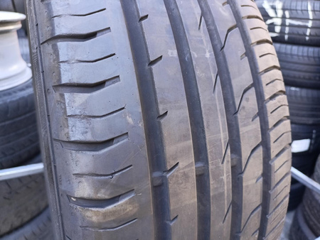225/50R17 Continental ContiPremiumContact 2 opona lato 6,4mm P714