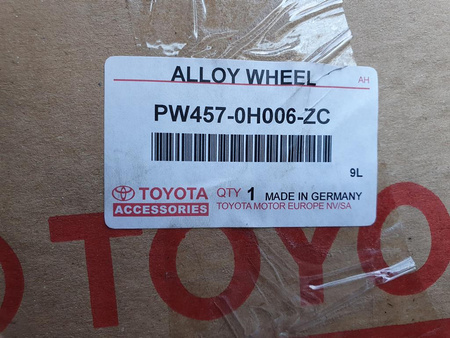 Oryginał felgi 15cali Toyota Aygo 4x100 ET35 PW457-0H006