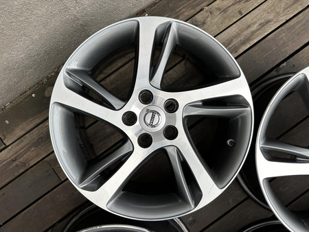 Oryginał felgi 17cali Volvo V50 S40 C30 S60 V40 V60 V70 5x108