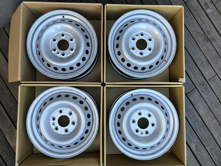 Oryginał felgi stalowe 16cali IVECO Daily S 6x125 5801622004