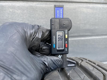 215/50R18 Bridgestone Turanza T001 komplet opon lato 7,8mm nr893