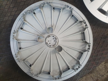 Oryginalne kołpaki 8W0601147 16cali Audi A3 A4 A5 A6