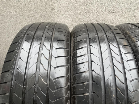 235/60R17 Goodyear EfficientGrip komplet opon lato 7,0mm nr7252