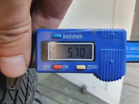 Oryginał koła 235/55R18 Hyundai Tuscon 5x114,3 Kumho całoroczne 6,7mm