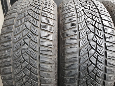 225/55R17 Goodyear UltraGrip XL komplet opon zima 7,0mm nr7815