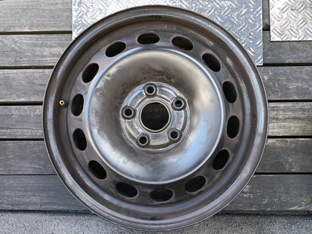 Felga stalowa 16cali VW Golf VII Audi A3 Skoda Octavia