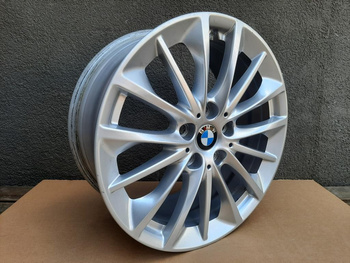 Oryginalna felga 17cali BMW Seria 1 2 E40 E45 6856084 PA42A