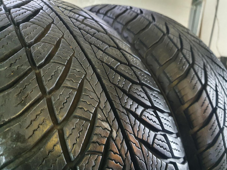 205/60R16 Goodyear Ultragrip 8 RSC komplet zima 7,1mm nr6455