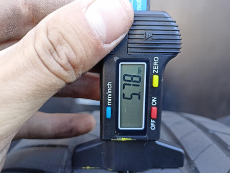 225/50R18 Bridgestone Turanza T005 para opon lato 5,7mm nr8873