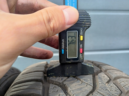 195/50R15 Barum Quartaris 5 para opon całoroczne 7,6mm nr5674