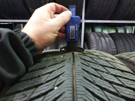 235/50R19 Michelin Pilot Alpin 5 XL komplet opon zima 5,8mm nr9359