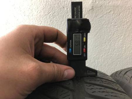 235/55R17 R17 Pirelli Sottozero 3 para 2szt opon zima 5,8mm nr1717