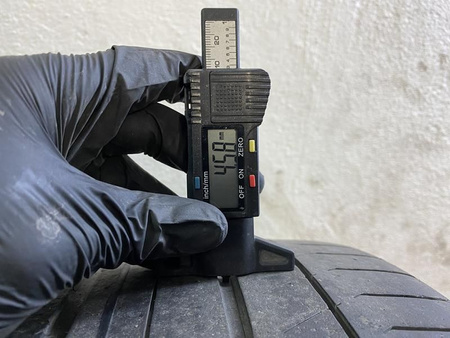 255/35R19 Continental ContiSportContact 5P XL opona lato 4,5mm nrP196