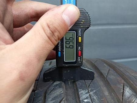 215/501R17 Bridgestone Turanza T001 opona pojedynka lato 6,9mm P782