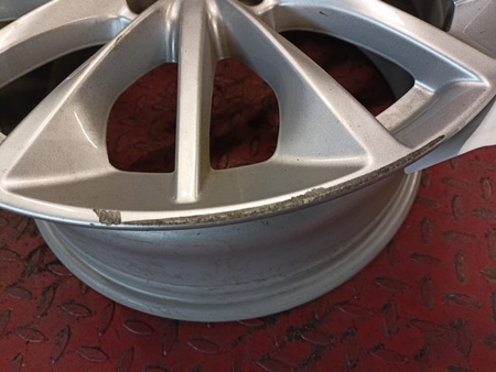 Oryginalna felga 17cali BMW E45 E40 Seria 1, 2 6856084