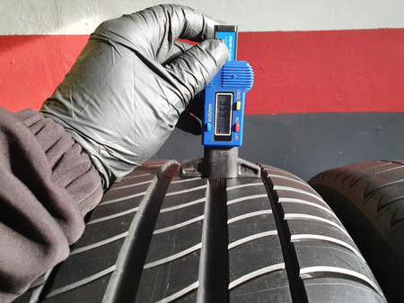 225/55R17 Michelin Primacy 3 para opon lato 6,5mm nr7933