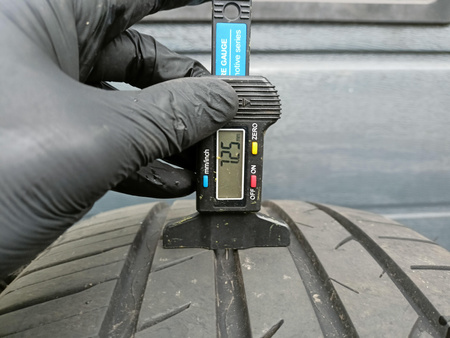 265/40R21 Zeetex SU6000 ECO XL para opon lato 7,2mm nr2472A