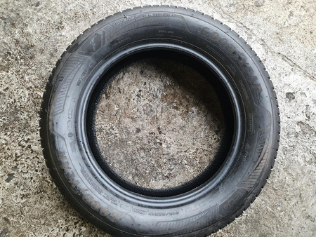 215/60R17 Goodyear Vector 4Seasons para opon całoroczne nowe 7166