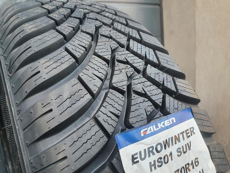 215/70R16 Falken HS01 SUV komplet opon zima nowe 6554