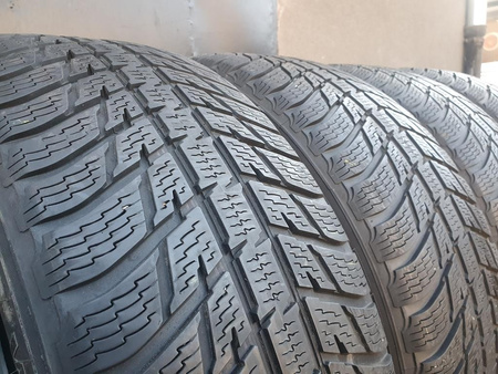 235/55R19 Nokian WR SUV 3 XL komplet opon zima 6,1mm nr9182