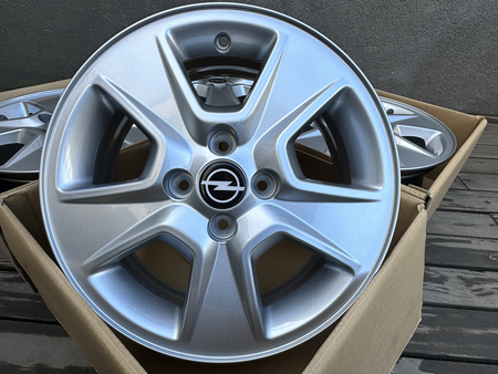 Felgi 15cali Opel Adam Astra Corsa Meriva Tigra 4x100