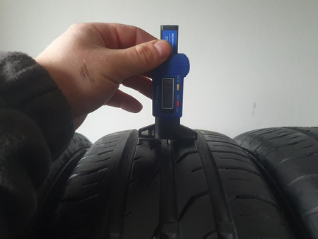 185/60R15 Continental ContiPremiumContact 2 komplet lato 6,2mm nr5232