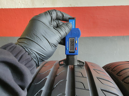 215/45R18 Pirelli Cinturato P7 para opon lato 7,0mm nr8678