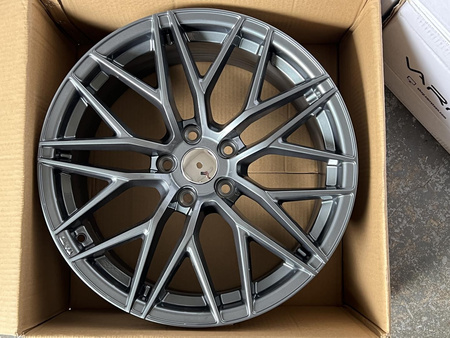 Felgi 19cali Audi A4 A5 A6 A7 A8 Vw Golf Passat Tiguan Touran 5x112