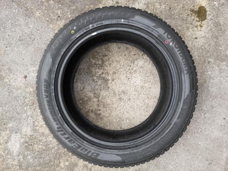 255/50R20 Yokohama Bluearth Winter V905 komplet opon zima nr2415
