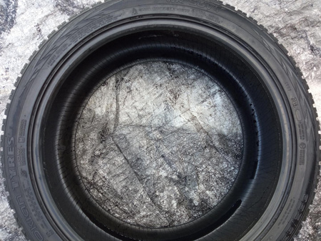 295/35R21 Nokian WR SUV4 XL para opon zima 5,6mm nr2148