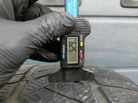 275/45R20 Pirelli Scorpion Winter XL komplet opon zima 5,2mm nr2474