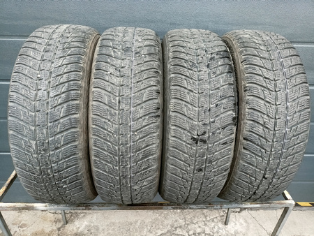 225/65R17 Nokian WR SUV 3 XL komplet opon zima 7,6mm nr7356