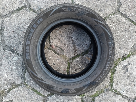 185/65R15 Rotalla Setula 4 Season RA03 para opon całoroczne 6,8mm 5676