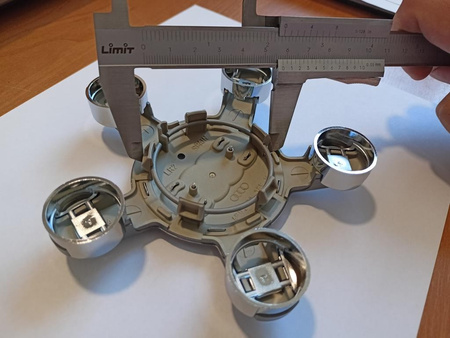 Oryginał Dekielki Dekle Audi pająk 4F0601165N A3 A4 A5 A6 Q3 135mm