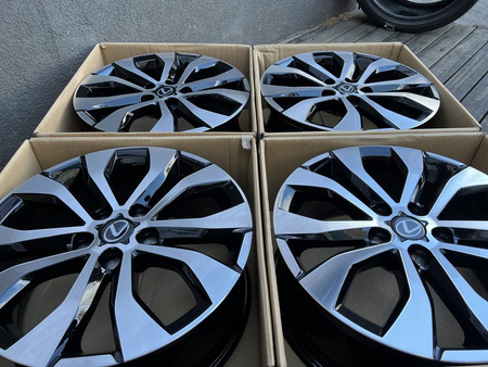Felgi aluminiowe 17cali Lexus IS 1 5x114,3 et43