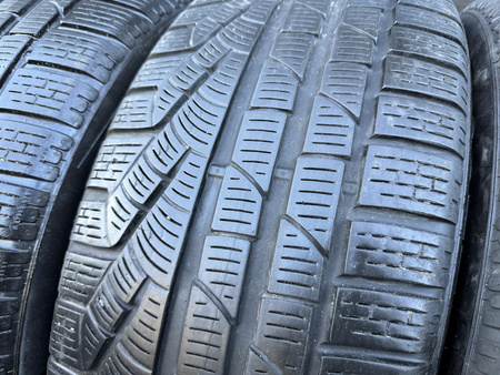 235/55R18 Pirelli Sottozero 2 komplet opon zima 6,5mm nr8808